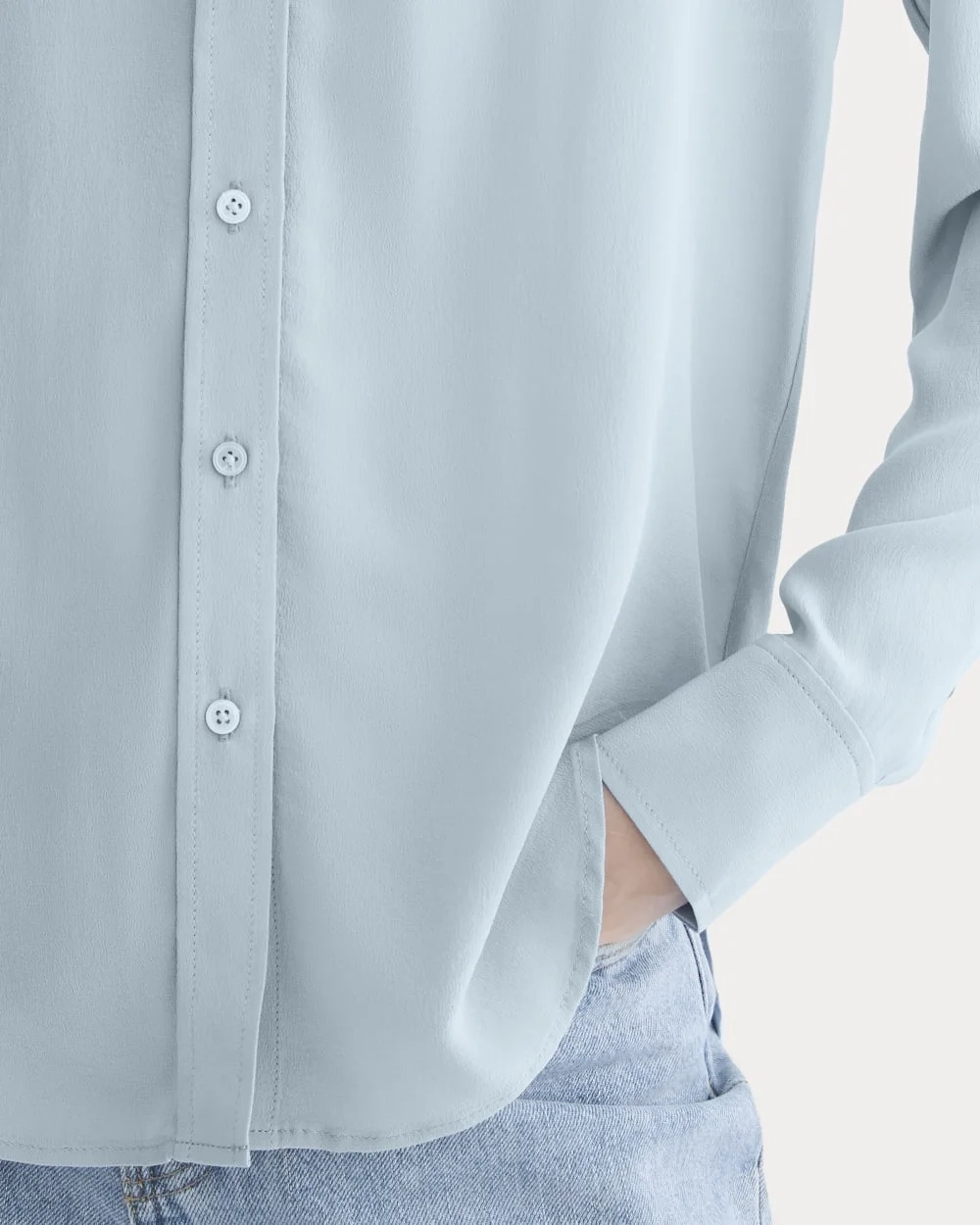 The Must-Have Shirt in Washable Silk | Soft Blue (5)