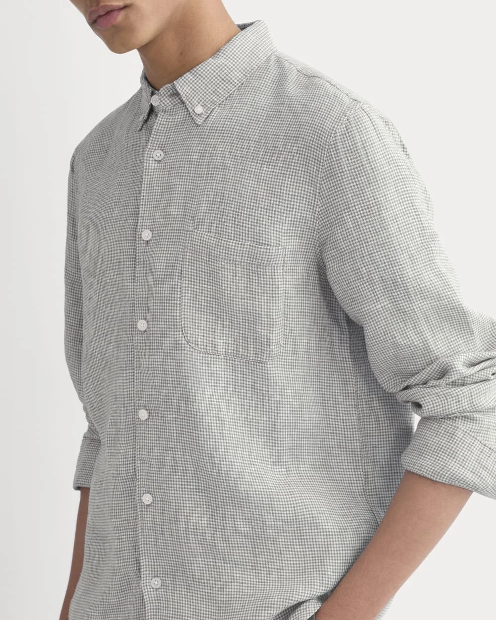The Classic Shirt in Linen | Agave Green (7)