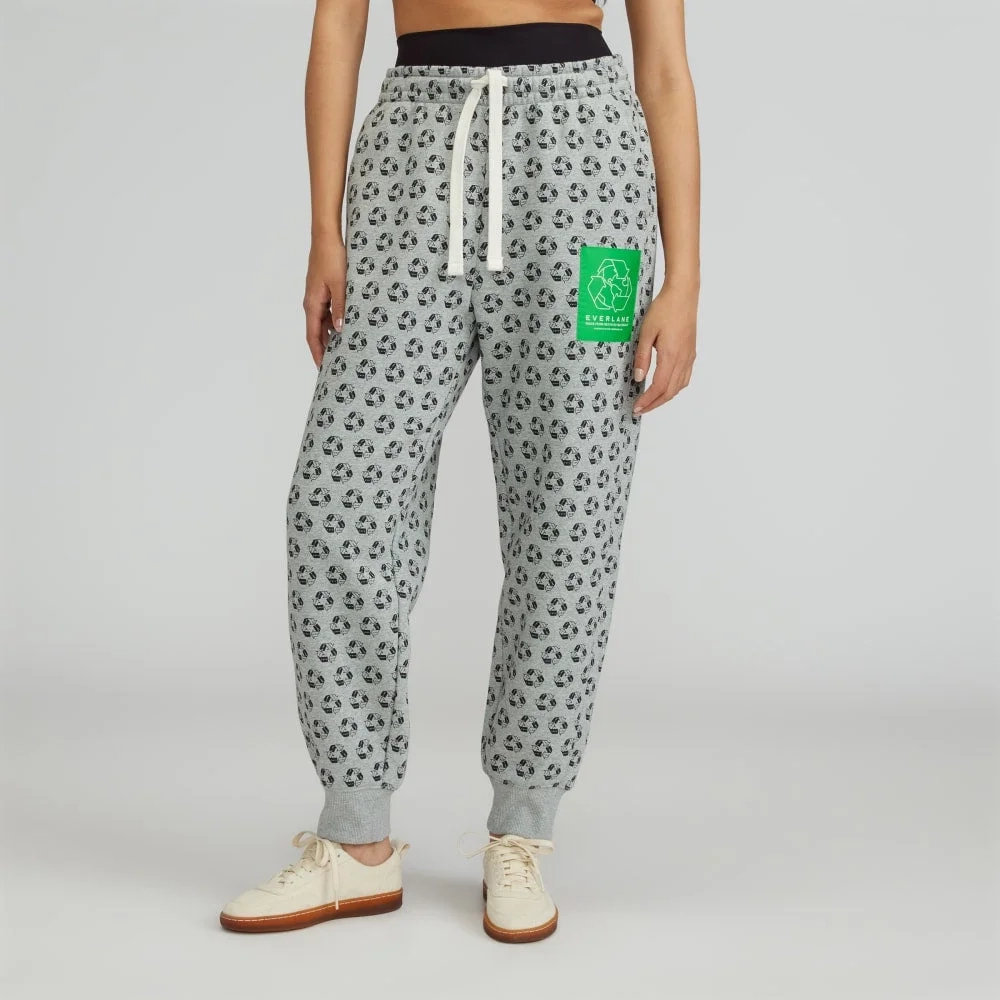 The ReTrack Jogger | Earth Day Grey (5)