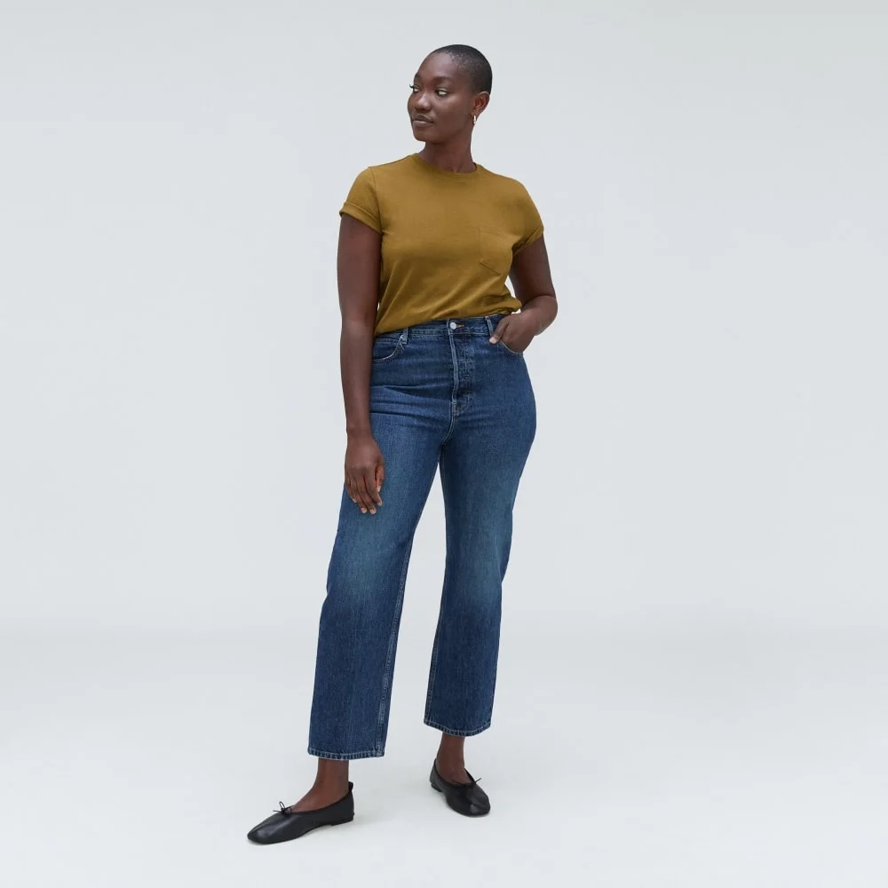 The Box-Cut Tee in Essential Cotton | Tapenade | Pocket (3)