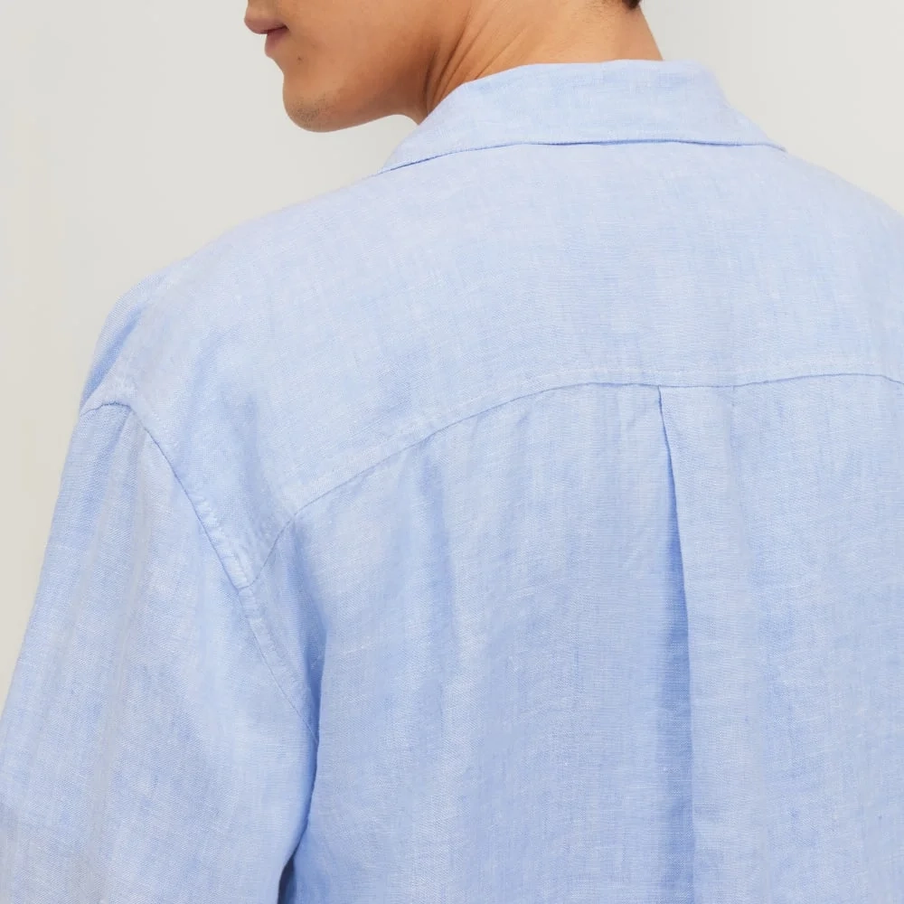 The Relaxed Linen Long-Sleeve Shirt | Light Blue (6)