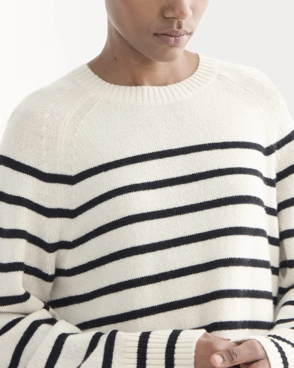 The Boxy Crew in Cashmere | Bone / Black (4)
