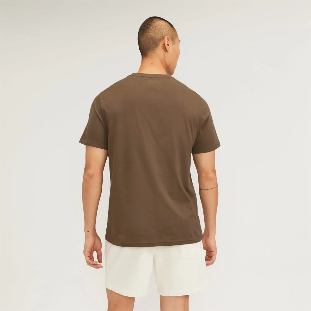 The Essential Organic V-Neck Tee | Cocoa (4)