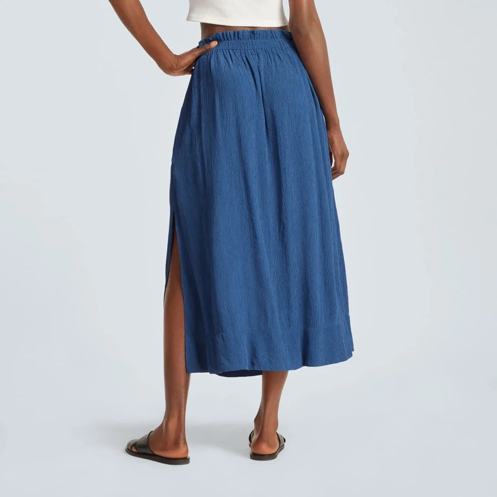The Naia™ Ripple Skirt | Deep Blue (3)