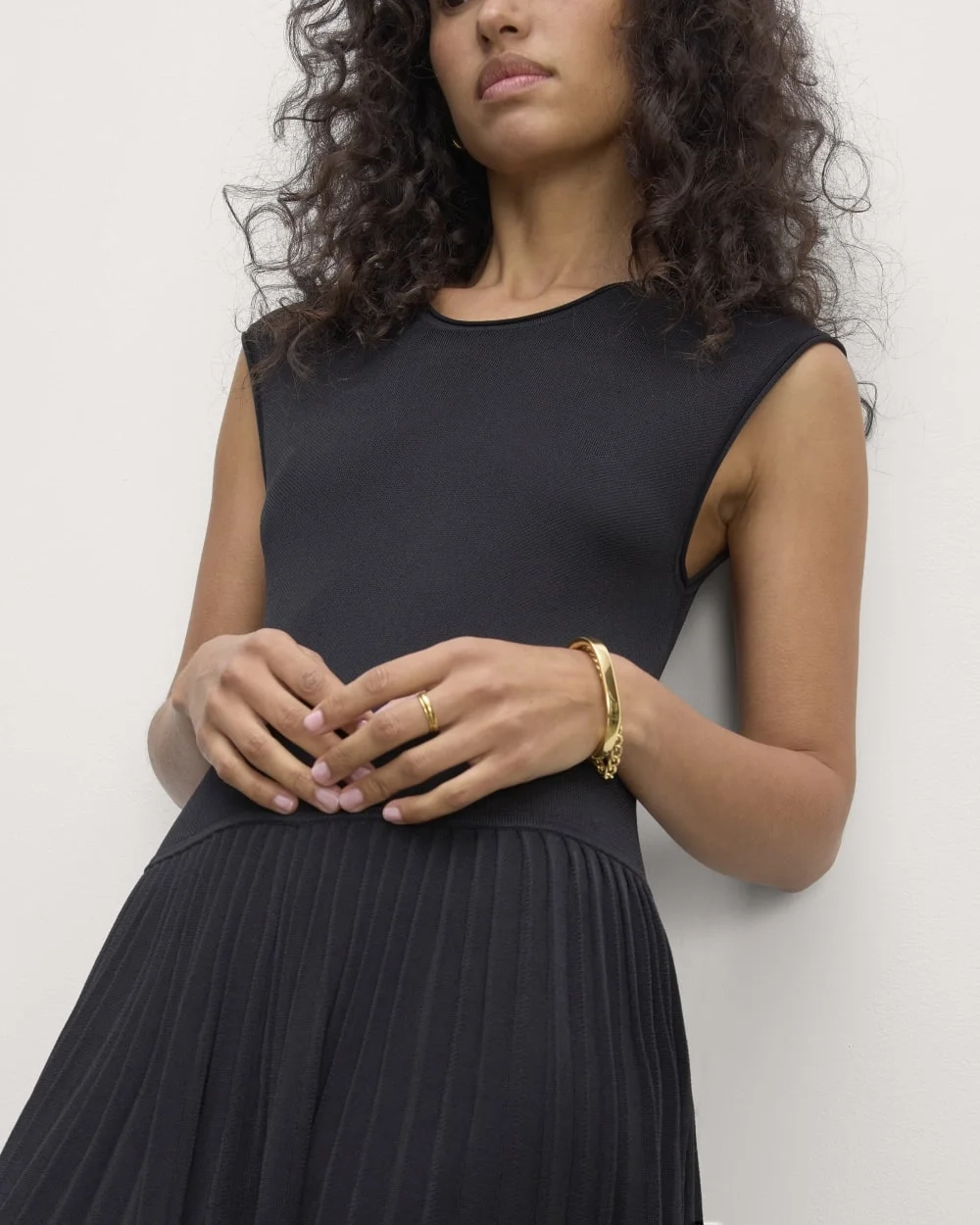 The Knit Pleated Dress | Black (3)