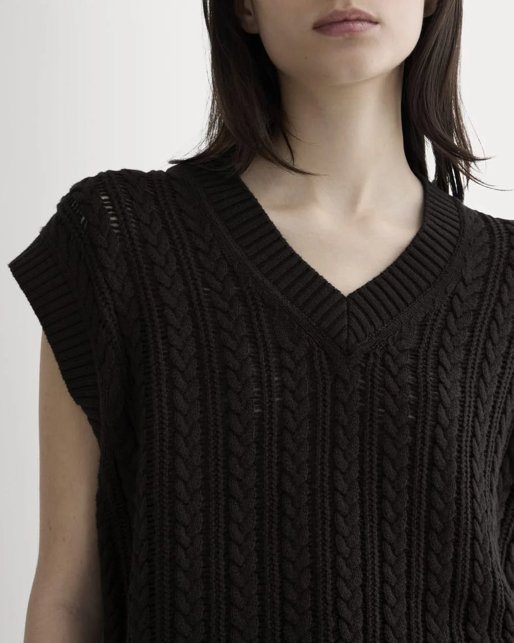The Mesh Cable Vest in Everyday Cotton | Black (4)