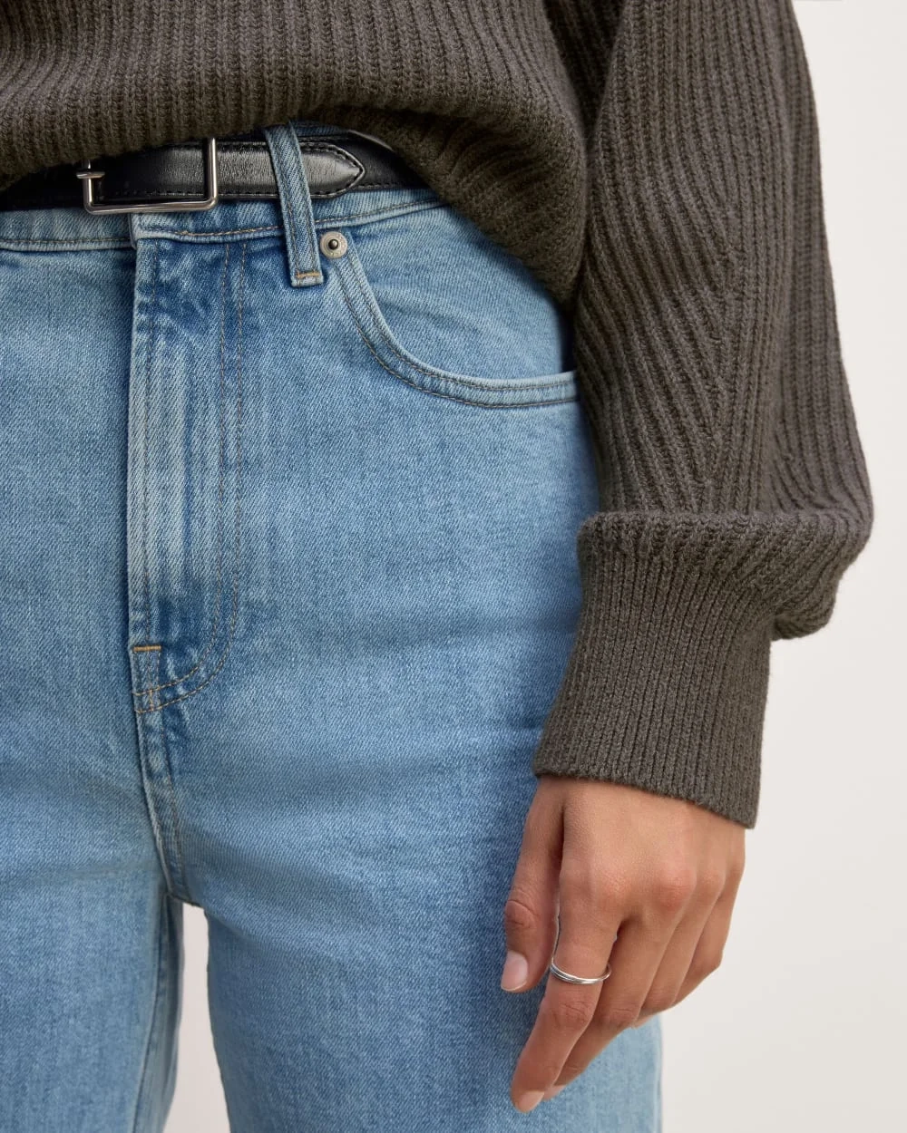 The Cocoon Crew in Everyday Cotton | Heathered Charcoal (5)