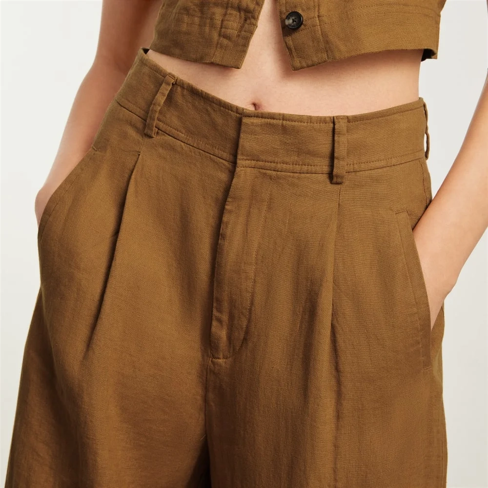 The Linen Way-High® Drape Pant  | Tawny Brown (2)