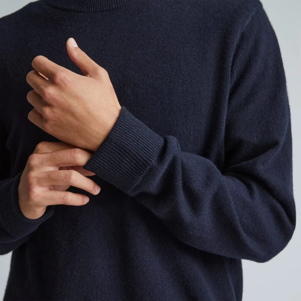 The Grade-A Cashmere Crew | Dark Navy (5)