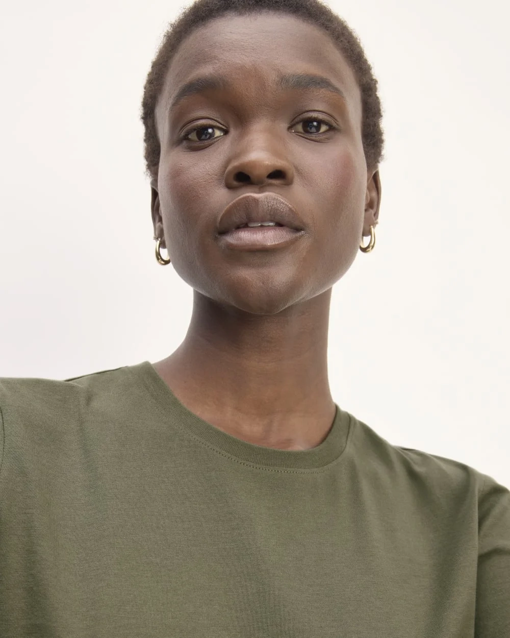 The Slim Crew in Essential Cotton | Kalamata (4)