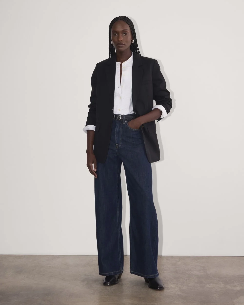 The Tuxedo Shirt in Silky Cotton | White (4)