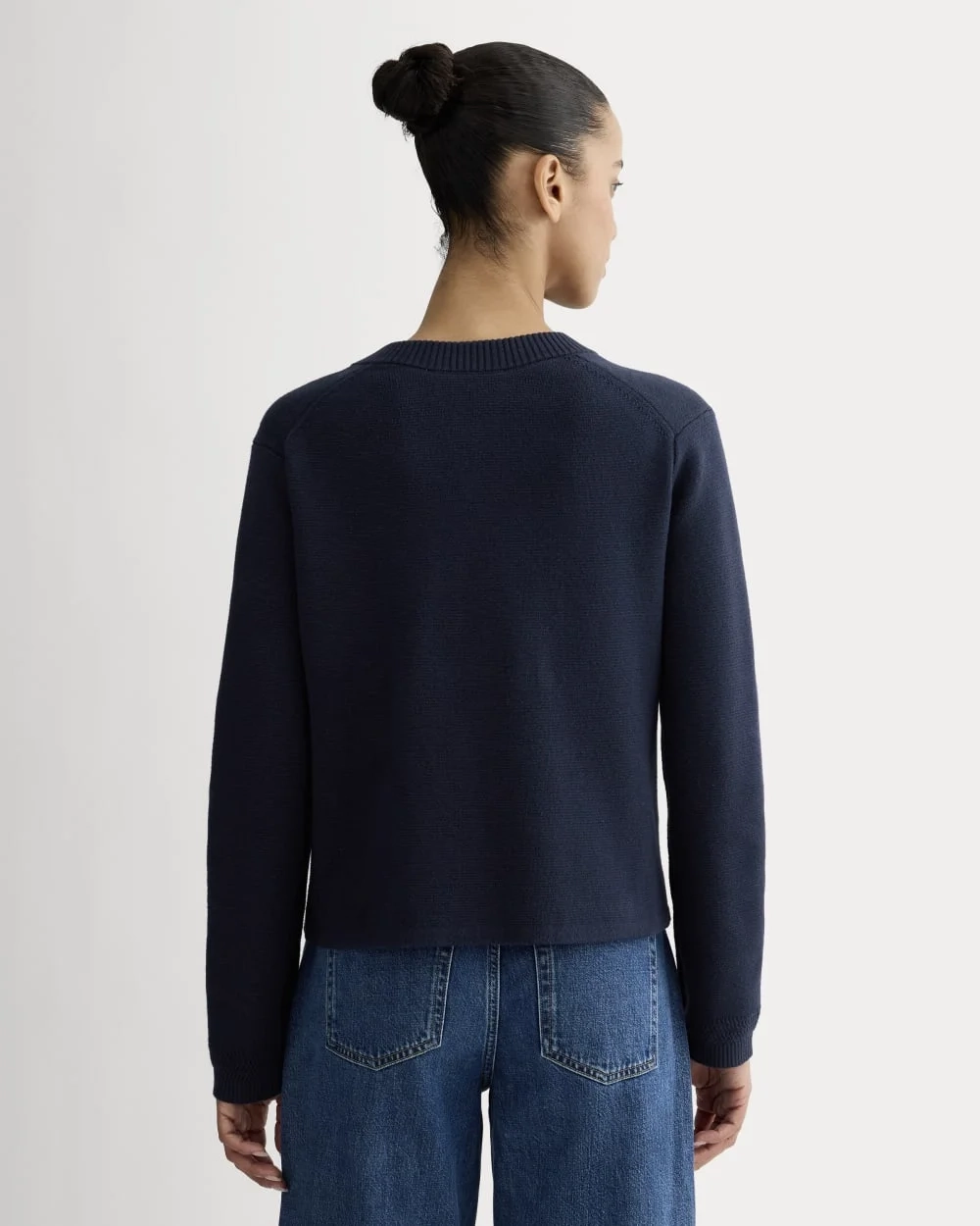 The Crew Cardigan in Everyday Cotton | Navy (4)