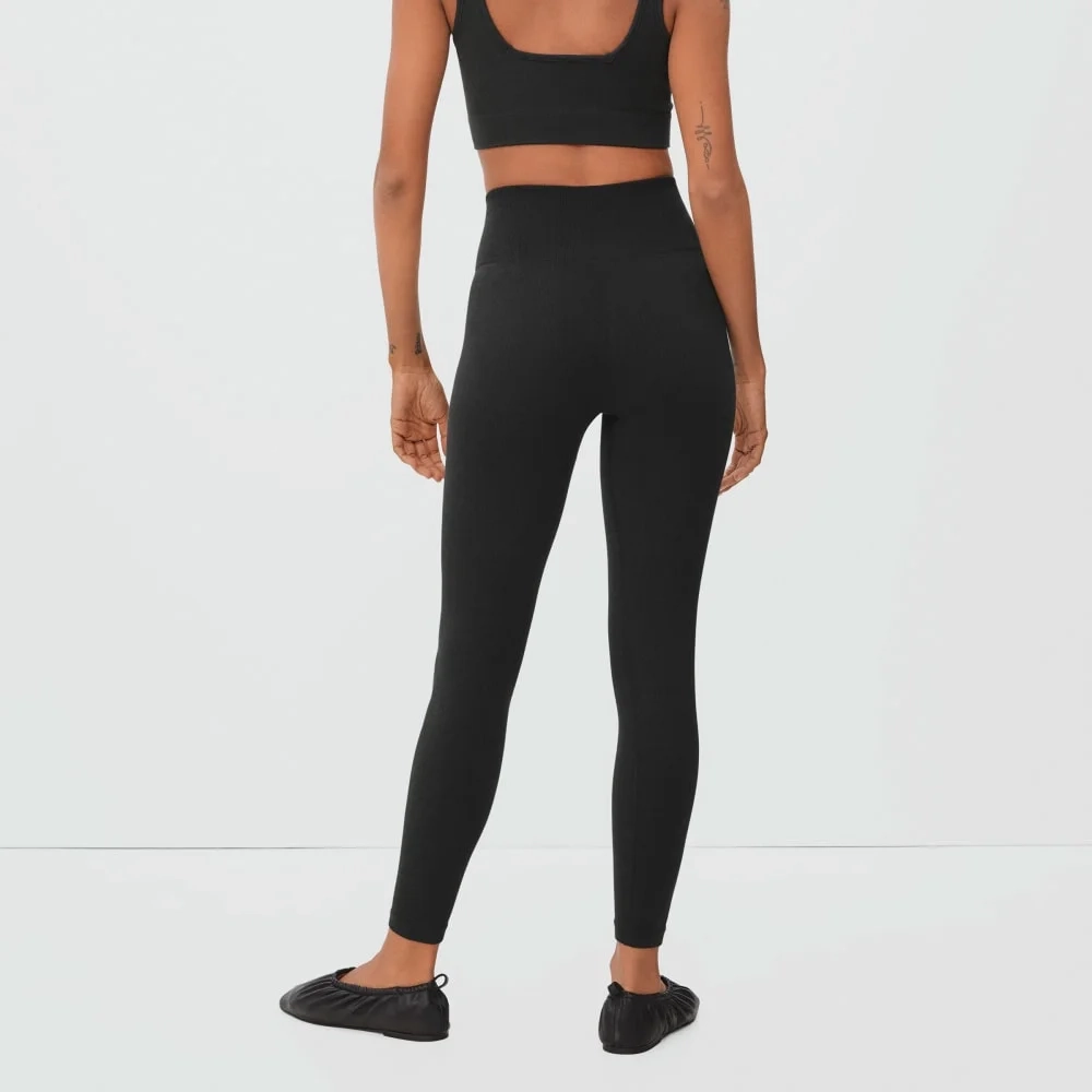 The Seamless Legging | Black (6)