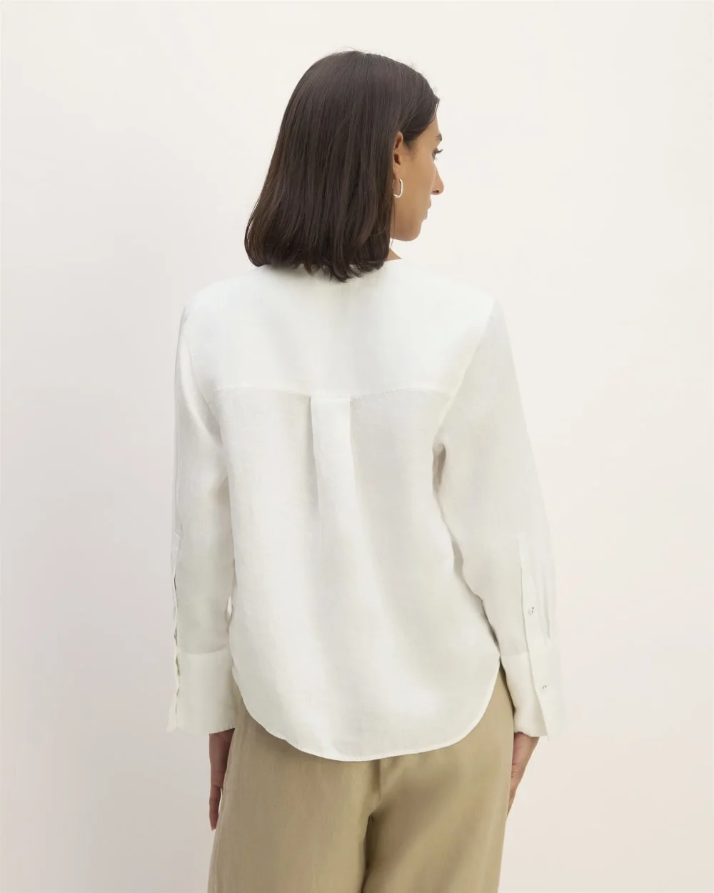 The Popover Shirt in Linen | White (5)