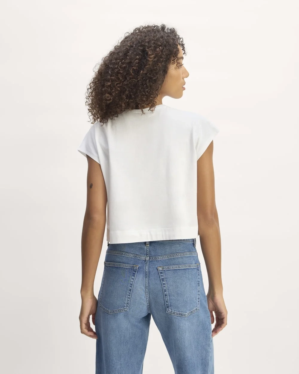 The Muscle Cropped Tee in Essential Cotton | White (3)