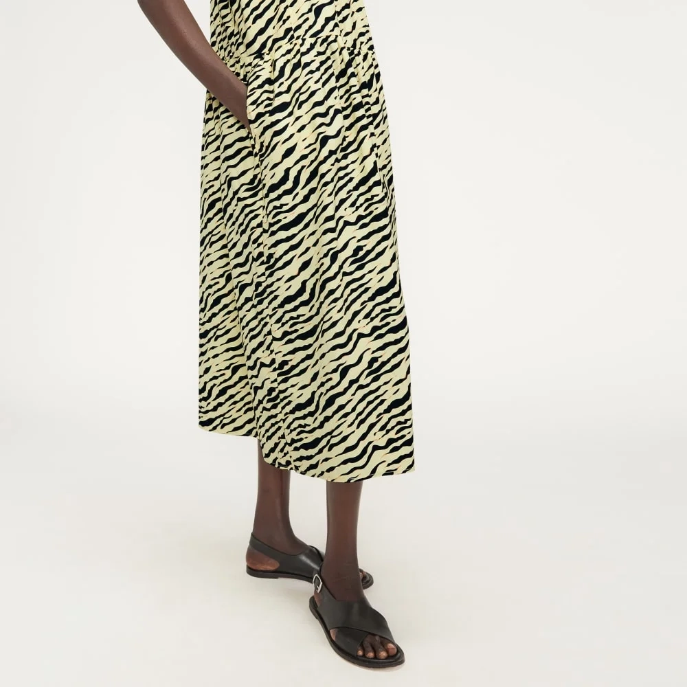 The Poplin Summer Dress | Pale Yellow Tiger Stripe (5)