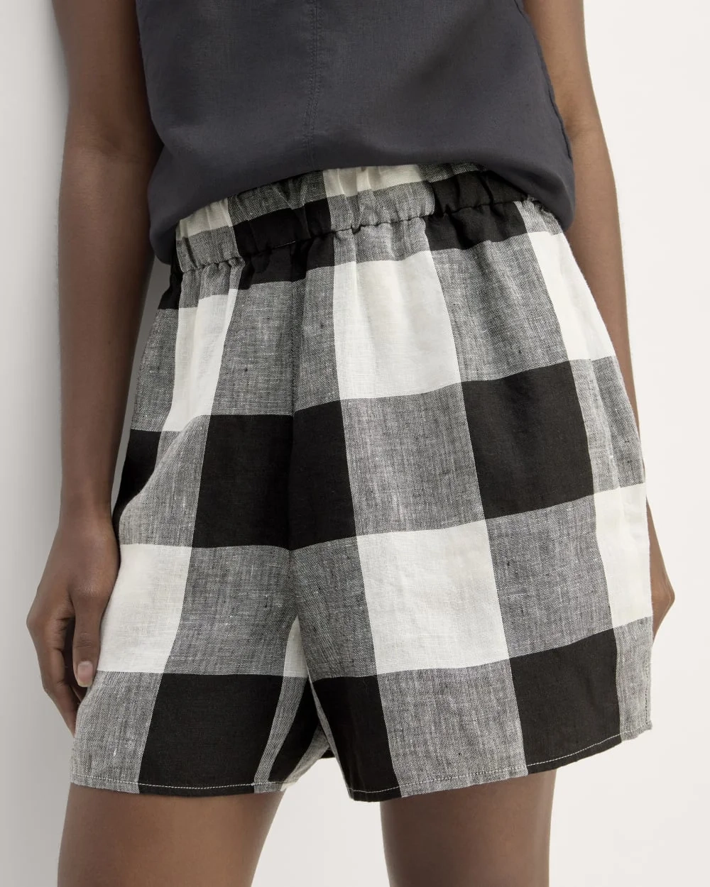 The Linen Easy Short | Bone / Black Check (2)