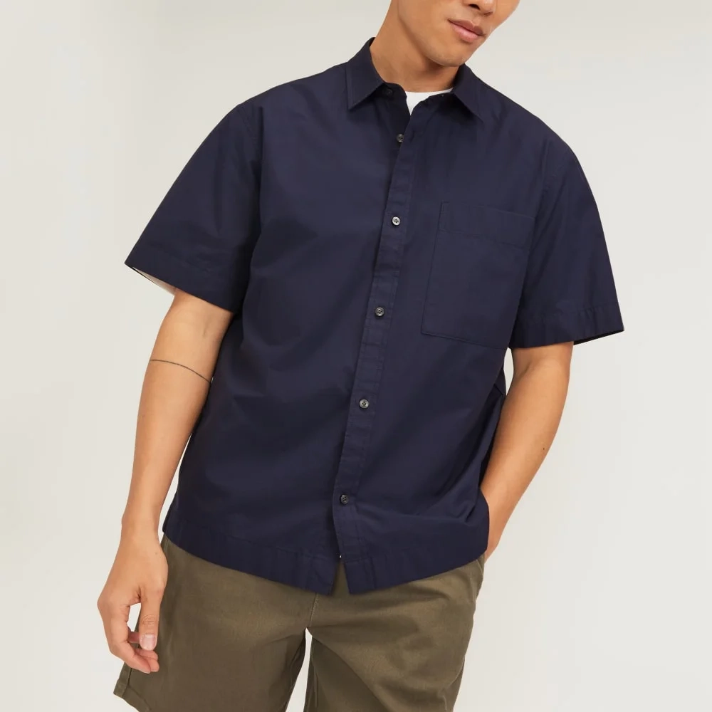 The Poplin Short-Sleeve Shirt | Deep Navy (7)