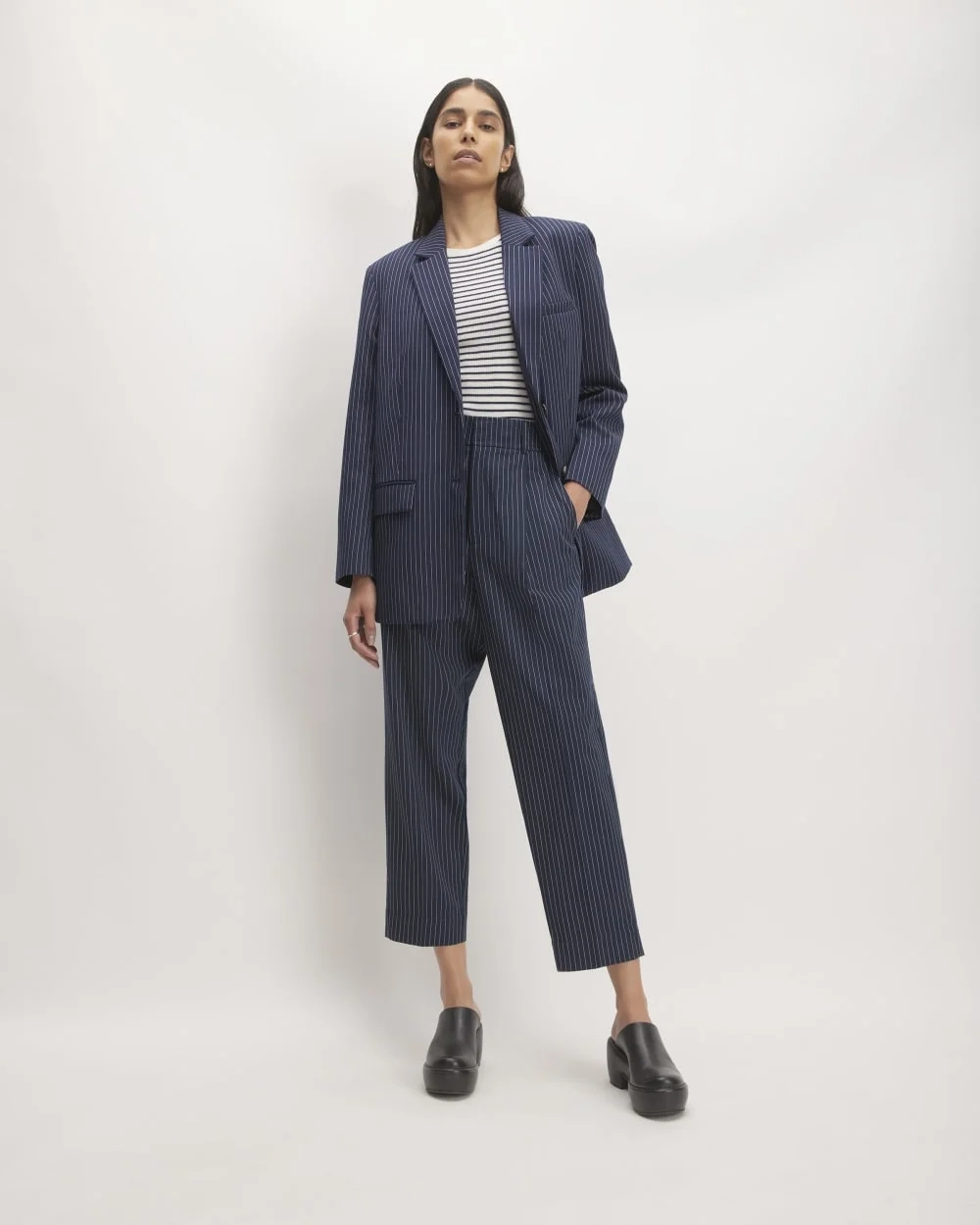 The Draper Tapered Pant in Buttersmooth | Navy / Bone