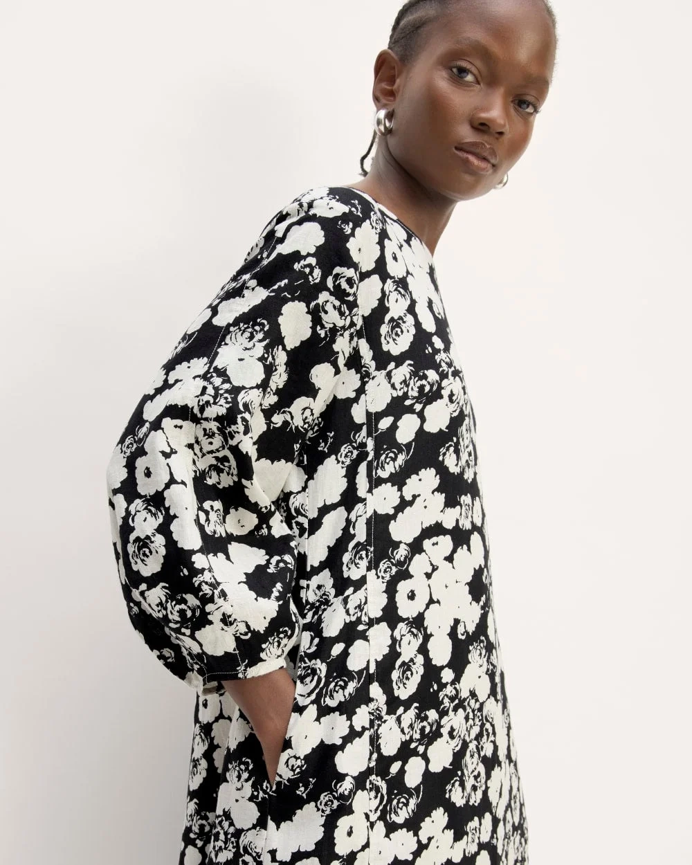 The Linen A-Line Midi Dress | Black / Bone Floral (5)