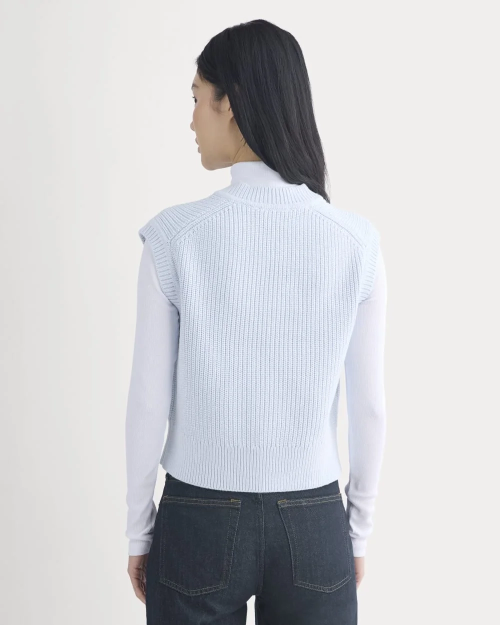 Ribbed V-Neck Vest in Everyday Cotton | Skywriting (4)