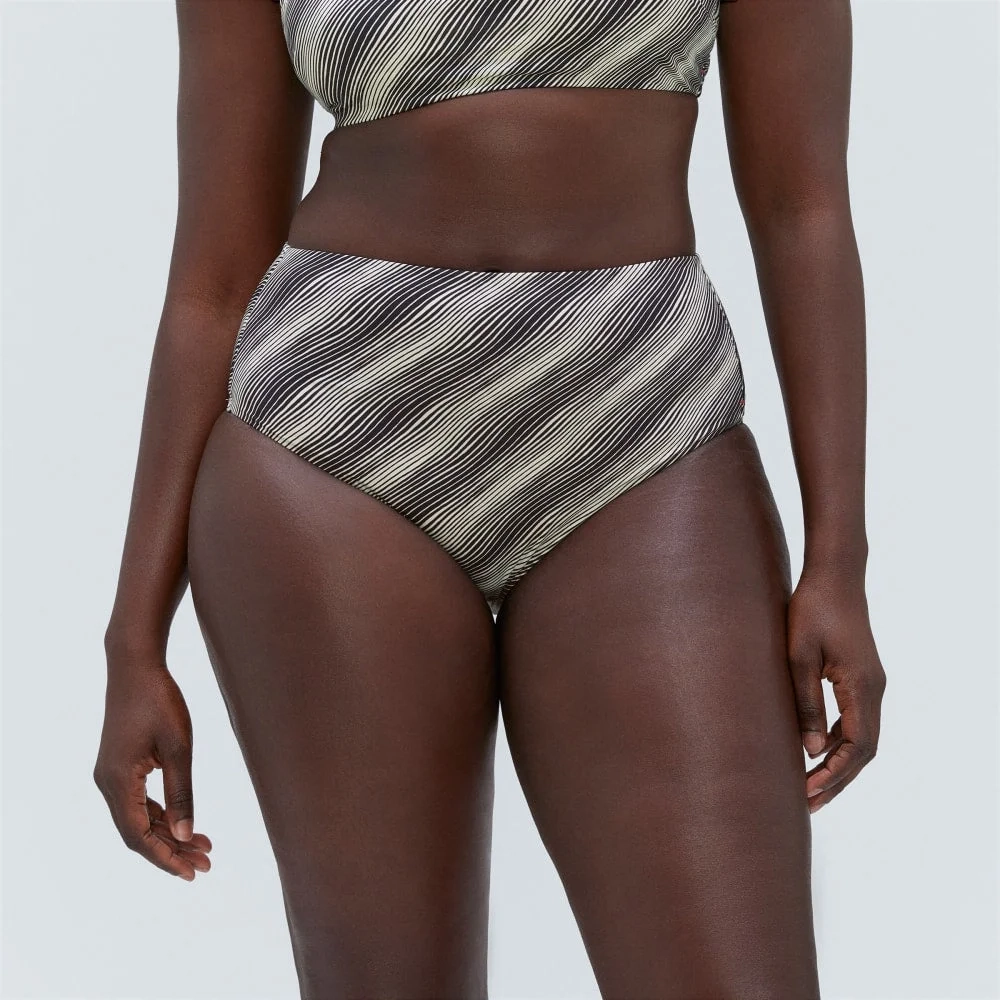 The High-Rise Hipster Bottom |  Black / Canvas (5)