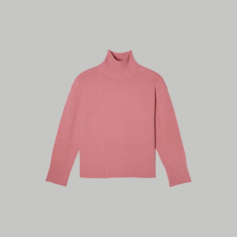 The Cashmere Oversized Turtleneck | Bubblegum (6)