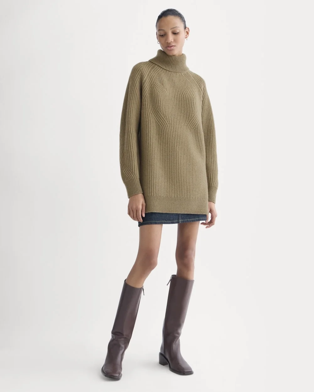 Cocoon Turtleneck in Wool Cashmere | Toast (4)