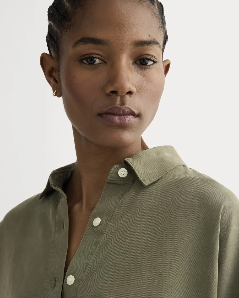 The Short-Sleeve Square Shirt in Butterlite | Kalamata (6)