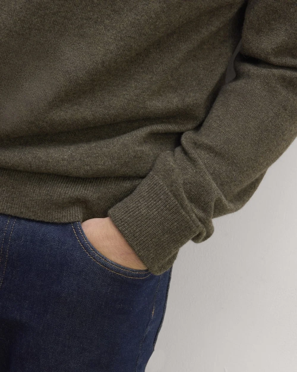 The Cashmere V-Neck Sweater | Heathered Army Green (5)