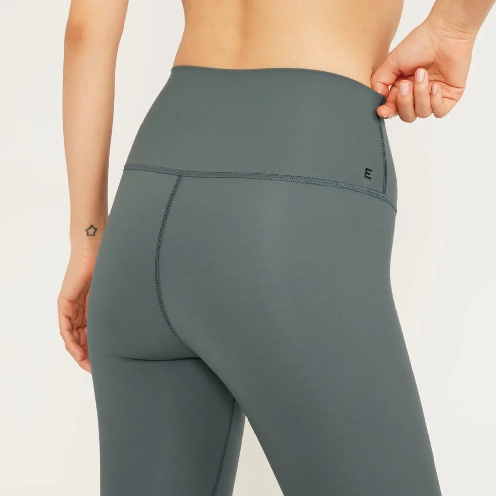 The Perform Legging® | Pine | Ankle (4)