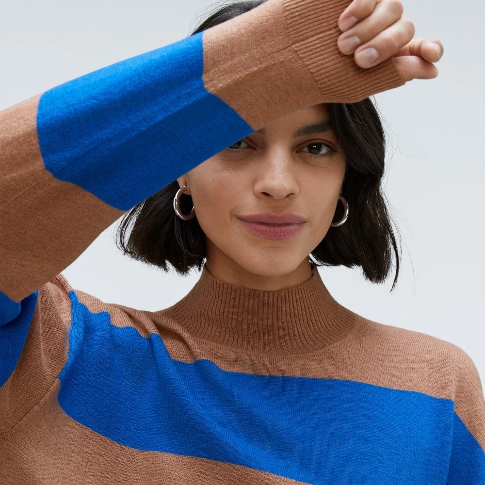 The Luxe Merino Turtleneck | Sahara / Lapis Blue (4)