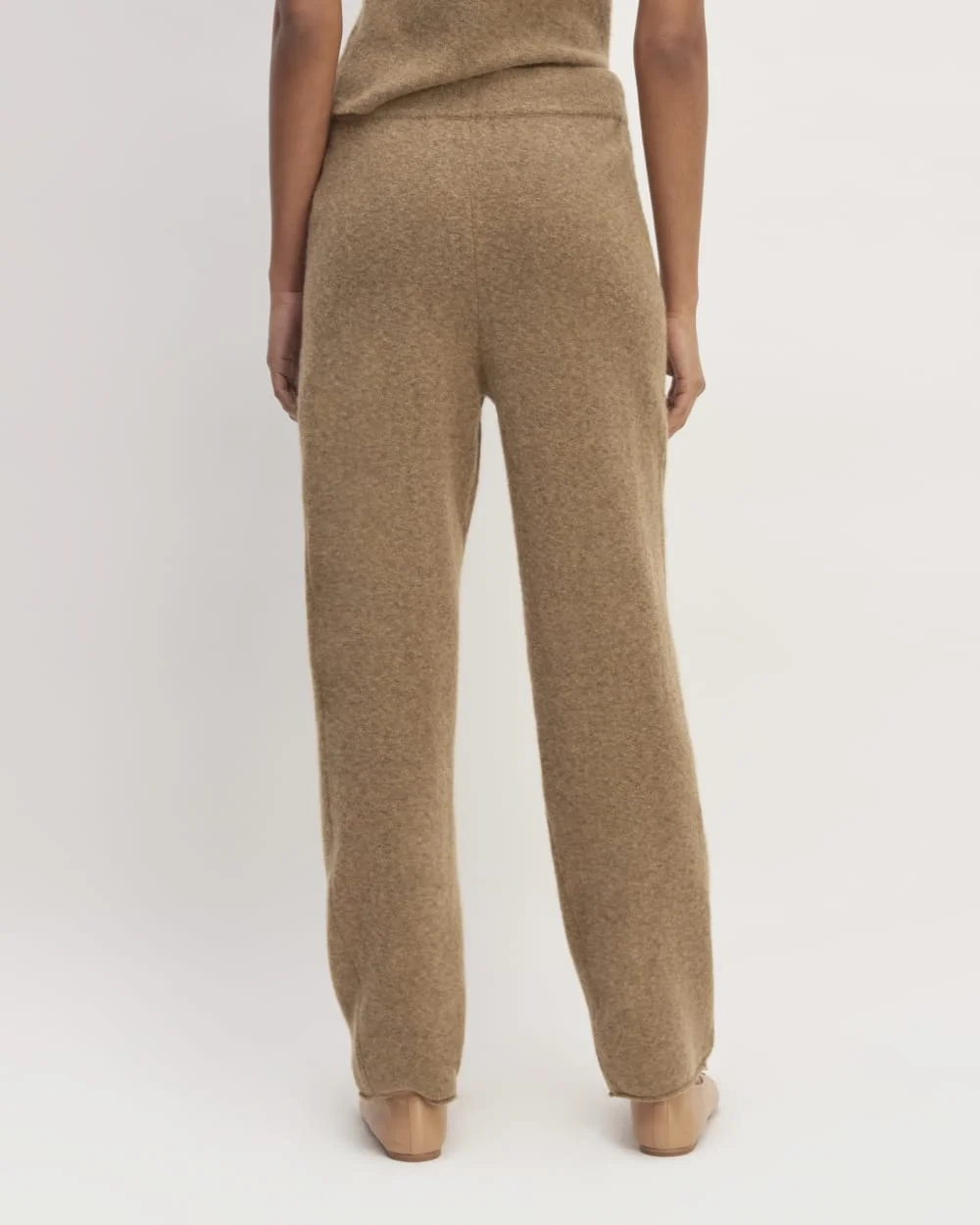 The Cozy-Stretch Straight-Leg Sweatpant | Heathered Toasted Coconut (5)