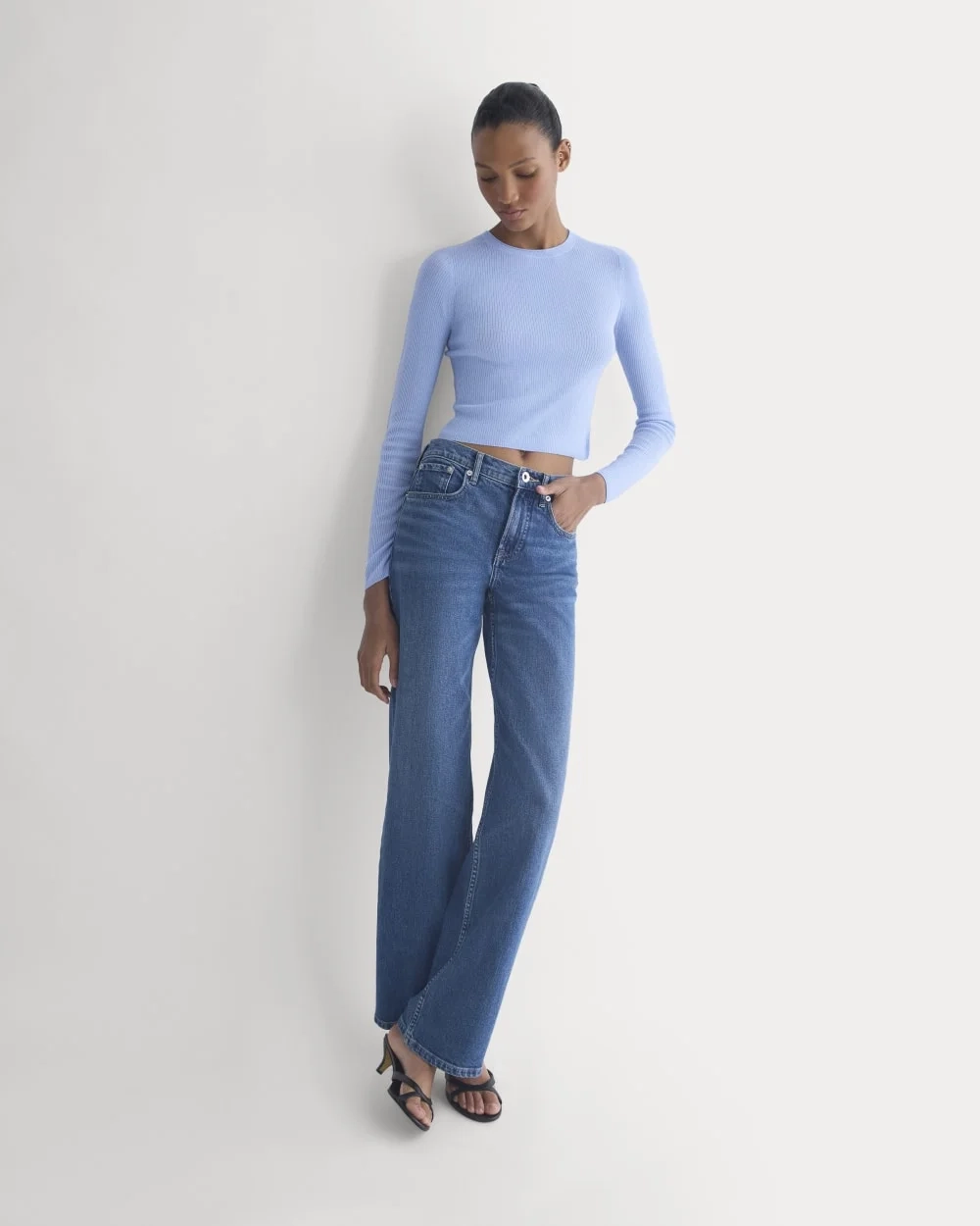 The Cropped Crew Top in Ultrafine Merino | Open Air Blue (6)