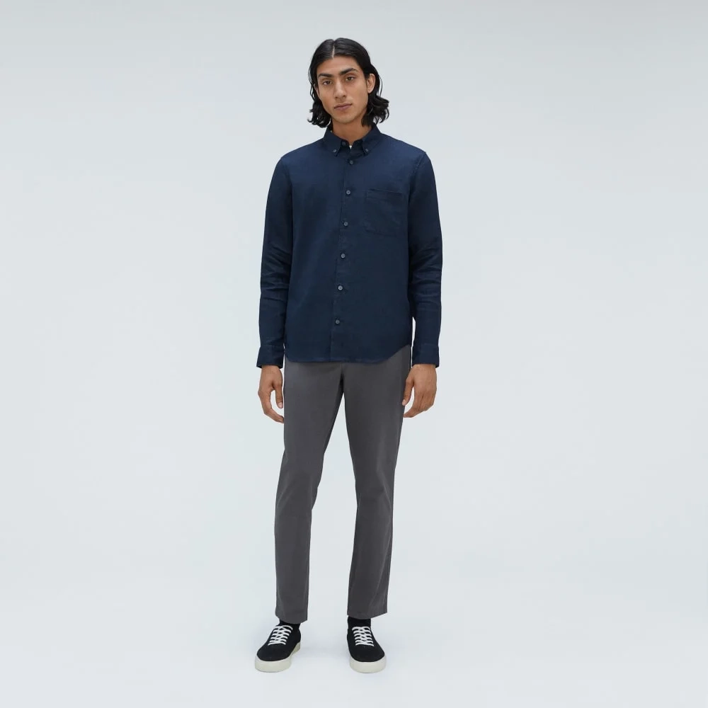 The Classic Shirt in Linen | Deep Navy (5)
