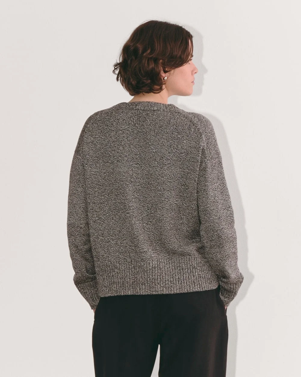The Boxy Sweater in Everyday Cotton | Canvas / Black Twist (4)