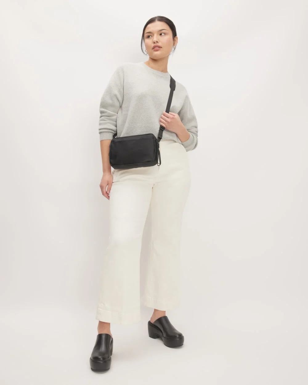 The Recycled Nylon Camera Bag | Black (4)