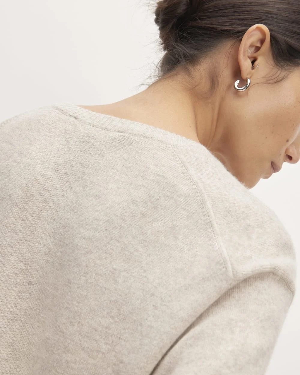 The Classic V in Cashmere | Canvas (6)