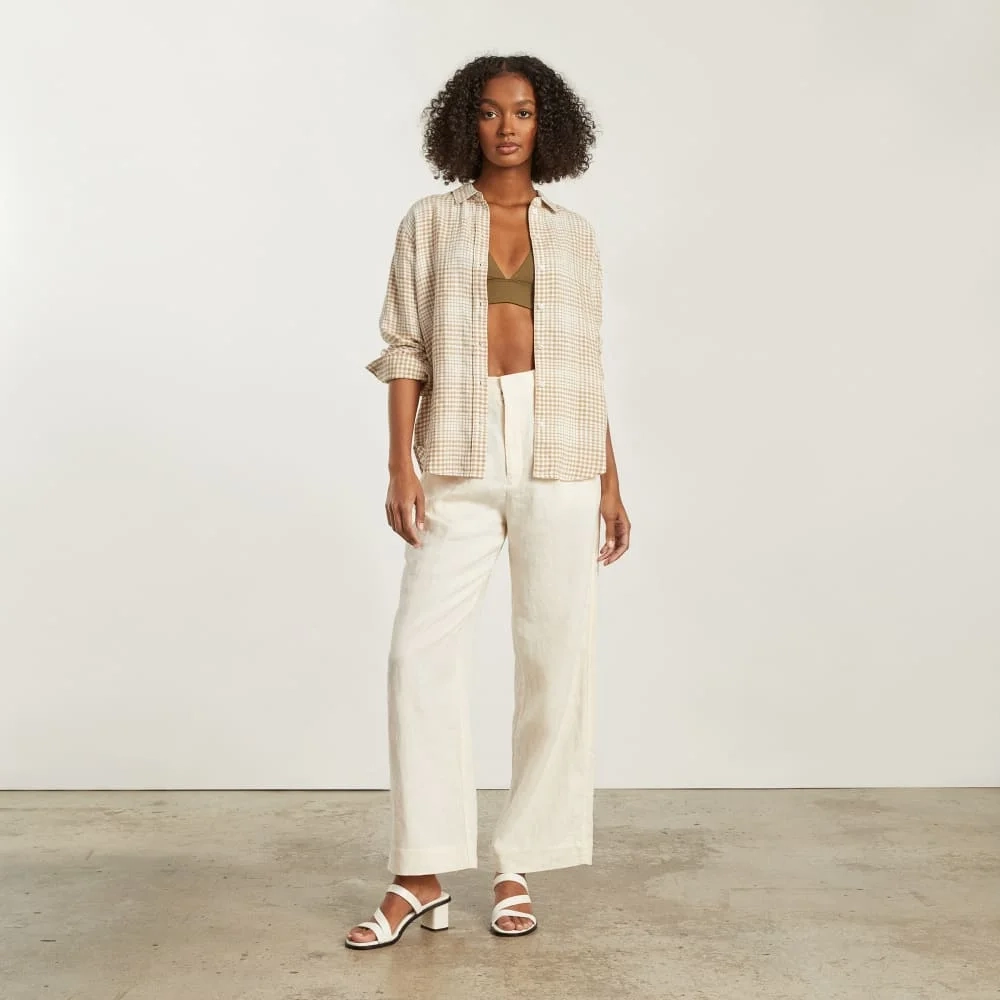 The Must-Have Shirt in Linen | Iced Coffee Grid (6)