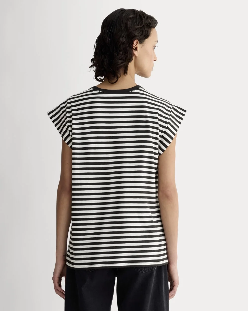 The Muscle Tee in Essential Cotton | Bone / Black (5)
