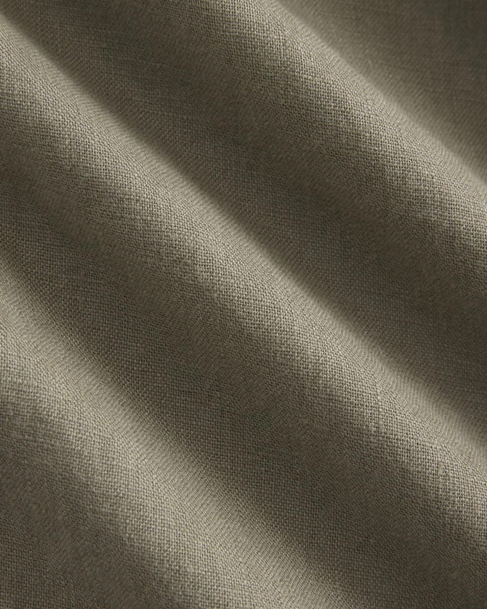 The Classic Short-Sleeve Shirt in Linen | Overland Trek (5)