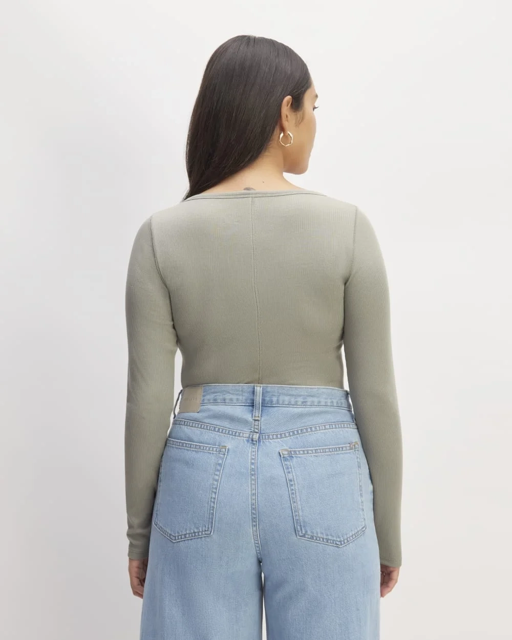 The Luxe Rib Long-Sleeve Scoop-Neck Tee | Sage Green (3)