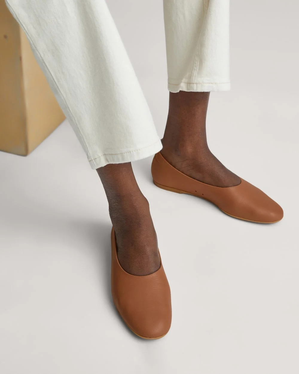 The Day Glove in Narrow Fit | Toasted Almond (5)