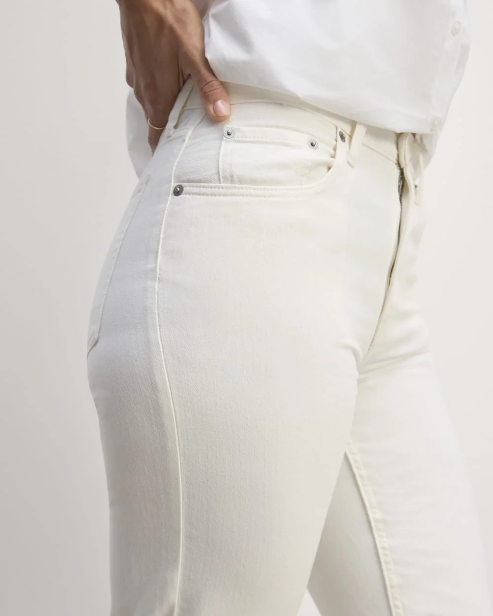 The Super-Soft Relaxed Jean | Bone (5)