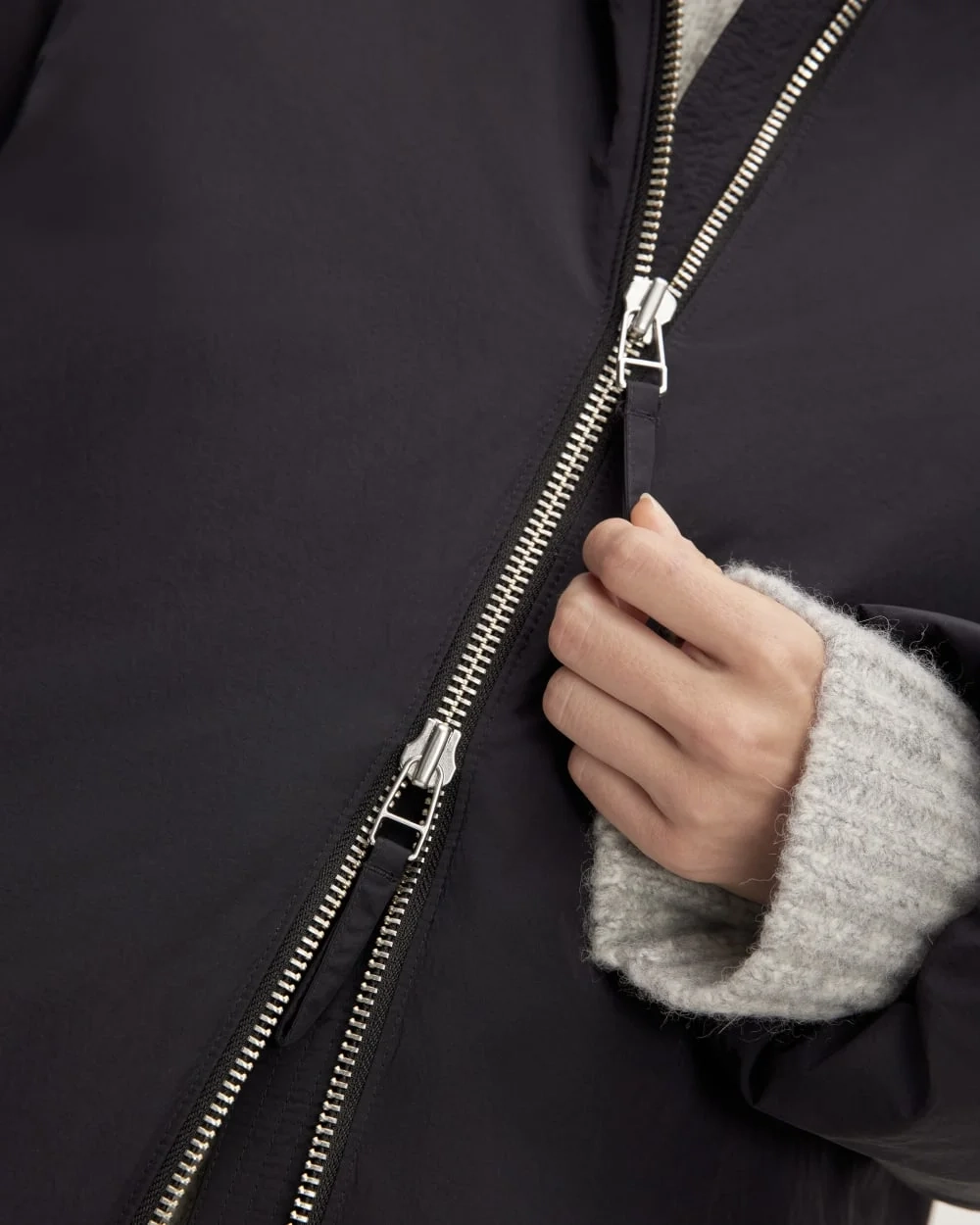 The Long Re:Down® Puffer | Black (4)