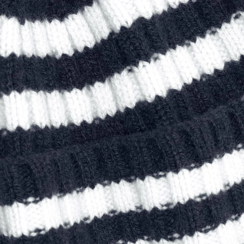 The Cashmere Beanie | Bright Navy / Bone (4)
