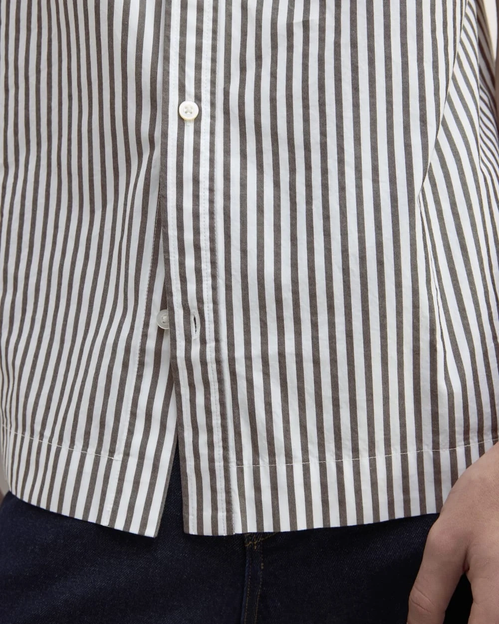 The Supima® Short-Sleeve Poplin Shirt | Optic White / Black (4)