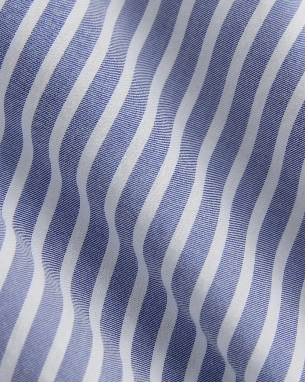 Everyday Shirt in Silky Cotton | Bone / Mazarine Blue (5)