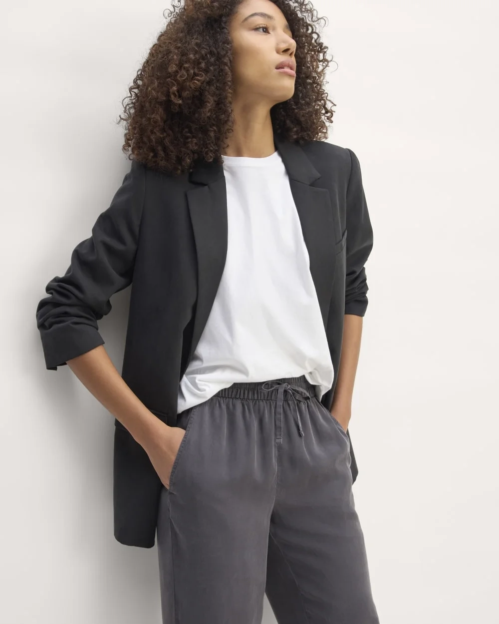 The Tapered Pant in Butterlite | Graphite (4)