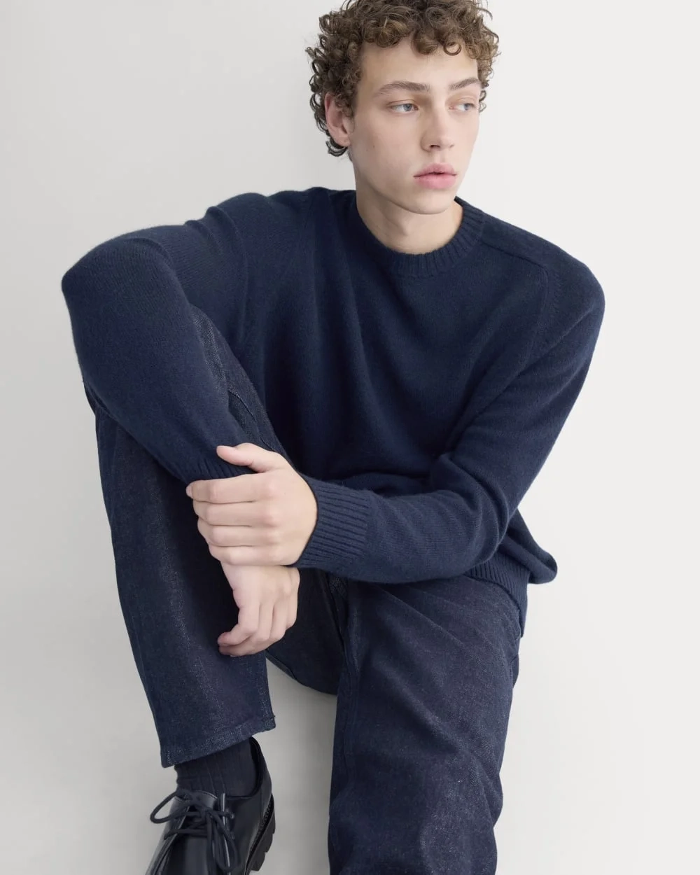 Midweight Cashmere Crew |  Navy (8)